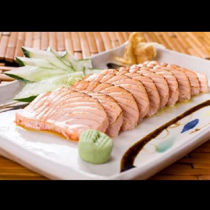 Sashimi Salmão massaricado 10 und