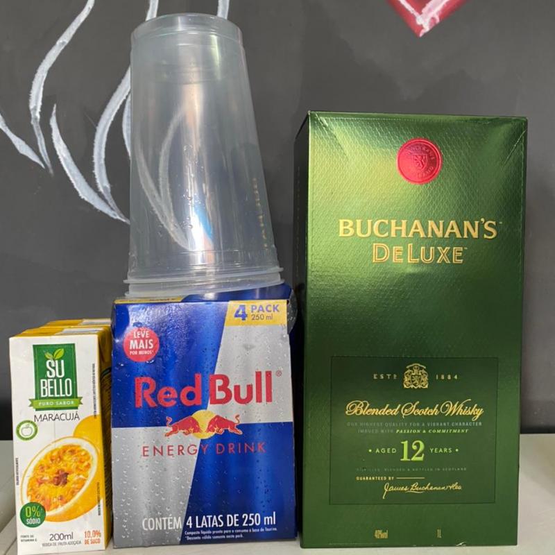 COMBO BUCHANAN`S / RED BULL