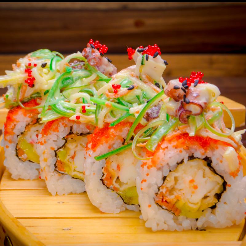 TSUNAMI ROLL