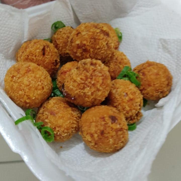 BOLINHO SALMÃO 5 UNIDADES