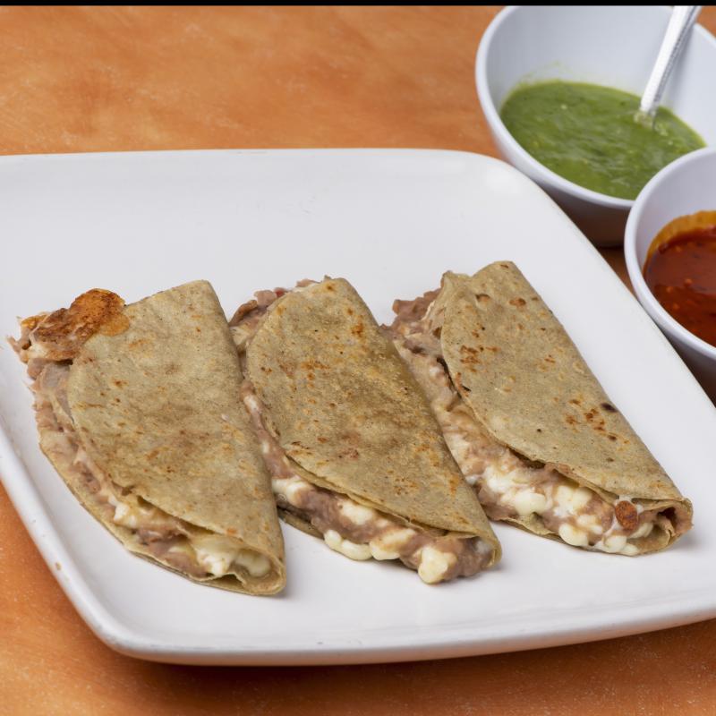 Orden de Tacos de frijoles y queso