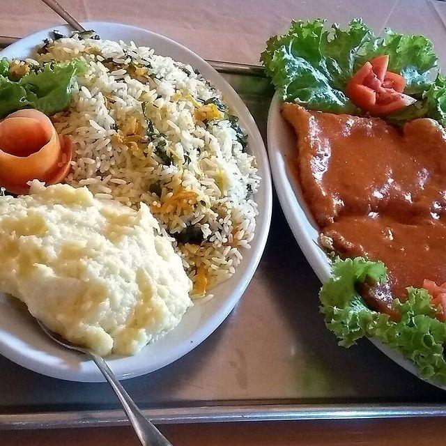 Pescada ao molho de tomate