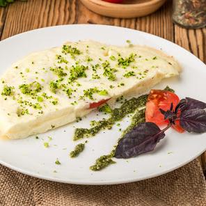 Omelet con claras y queso panela