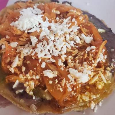 Sope con Guisado