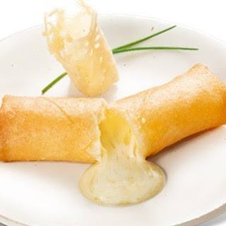 Rolinho Primavera Queijo