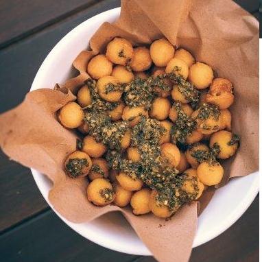 NOISETTE POTATO AL PESTO