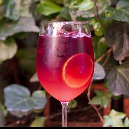 TINTO DE VERANO