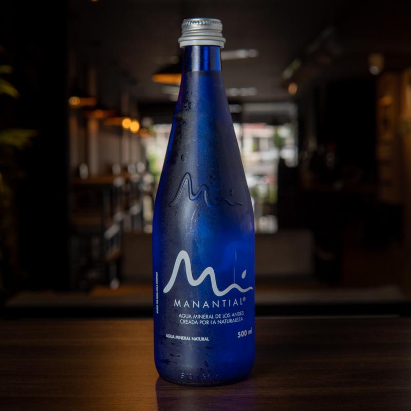 Botella de Agua Mineral