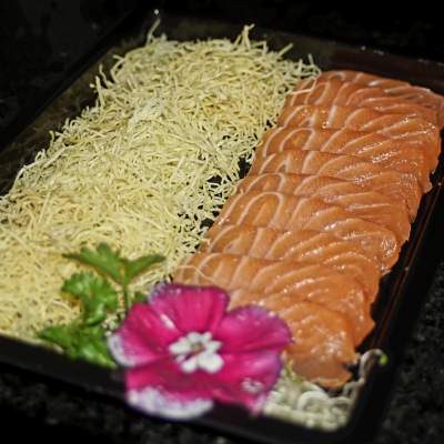 Sashimi salmão crispe 10 fatias