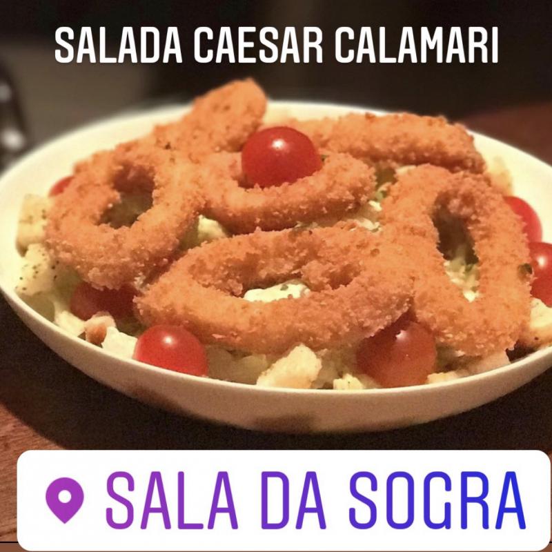 Salada Caesar Calamari