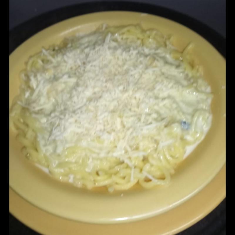 Tallarines con salsa especial a elección