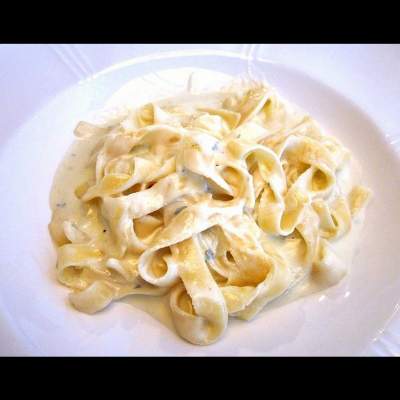 TAGLIATELLE 4 FORMAGGI