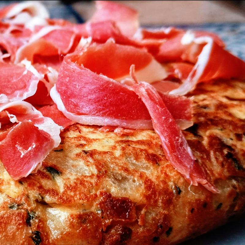 Tortilla de Jamón Serrano