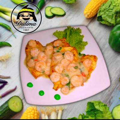 Pechuga En Salsa De Camarón