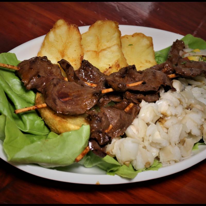 ANTICUCHOS