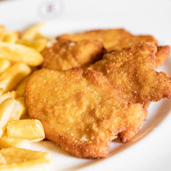 Salchipapas con nuggets