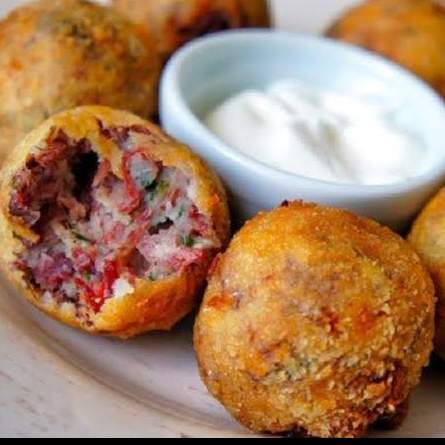 BOLINHOS DE BOTECO