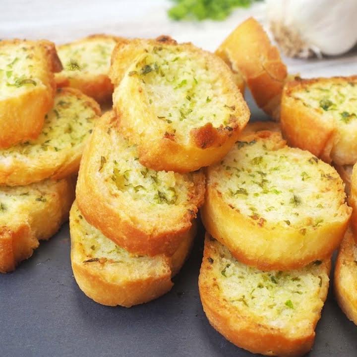 Pan al ajo (1/2 porción)