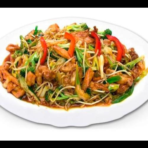 Tallarin Saltado Chino de Carne