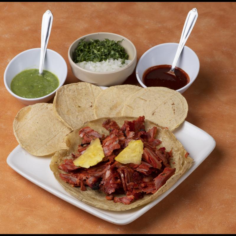 megatacos(pastor, chorizo)