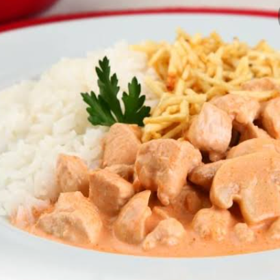 STROGONOF DE FRANGO
