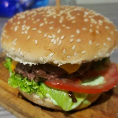 X salada Gourmet