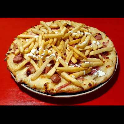 Pizza Salchipapas BLANCA