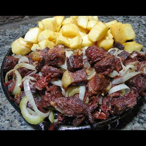 Carne de Sol com Mandioca