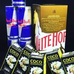 Combo White Horse com RedBull