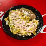 CHILAQUILES CON POLLO