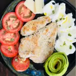 Pechuga y caprese