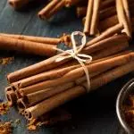 Canela em Pau