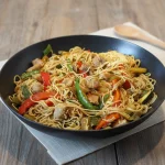 WOK DE POLLO CON SPAGHETTI