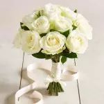 Buquê de Rosas Brancas (Noiva)