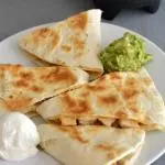 QUESADILLA DE POLLO