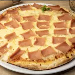 Pizza Jamón y Queso