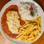 Filé à Parmegiana Ao Molho Pomodoro