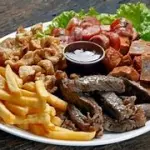 Churrasquinho Misto c/Fritas