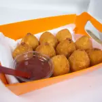 PORÇÃO DE MINI COXINHAS FRANGO