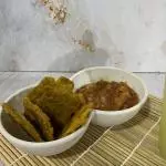 Patacon con Guacamole