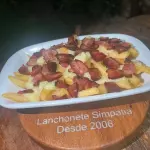 PORÇÃO DE BATATA C/ REQUEIJÃO CREMOS