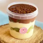 Bombom de uva no pote
