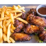 Alitas + Papas fritas