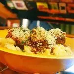 Mac'n'cheese + Almôndegas