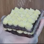 Brownie recheado c/brigadeiro branco