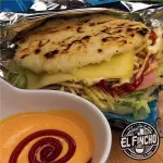 PEGO PA´PANCE Arepa