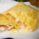 Pastel de Presunto e Queijo