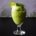 LIMONADA CON HIERBABUENA