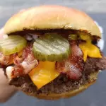 Quarteirão+ExtraBacon+Fritas🍔🍟