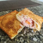 Bauru (presunto,queijo tomate e oreg